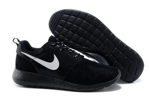 Nike Rosherun Snakeskin Mens Shoes Black White Hot Inexpensive
